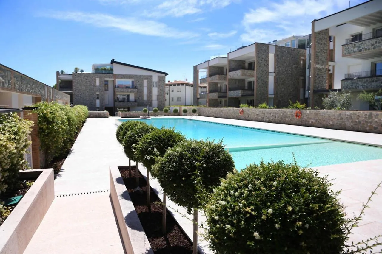 Warda A12 Apartment Desenzano del Garda 0*,  Italy